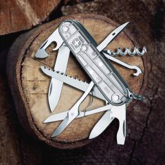 Victorinox 1.3713.T7 Huntsman Çakı