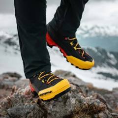 La Sportiva Aequilibrium ST Gore Tex Erkek Dağcılık Botu