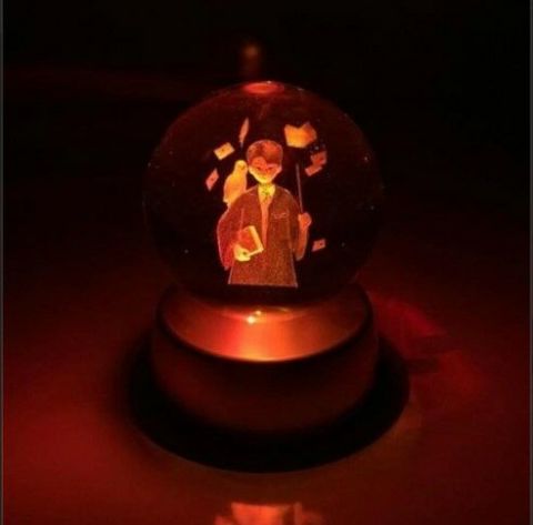 Dekoratif Harry Potter Tasarımlı Ahşap altlıklı Işıklı Cam Küre