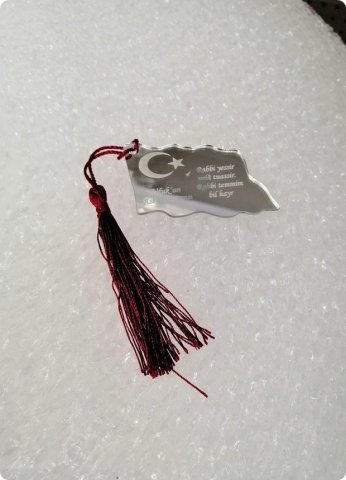 Süslü Bayrak pleksi ayna asker hatırası (4*6 cm )