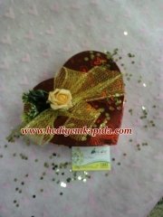 Kalp Kutu Çikolata ve Çiçek