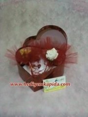 Kalp Kutu Çikolata ve Çiçek