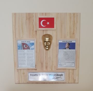 Atatürk Köşesi Naturel 120x120