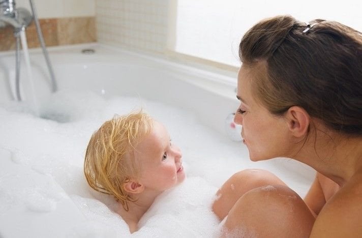 Çocuklar Kaç Yaşından İtibaren Kendi Başına Banyo Yapmalıdır