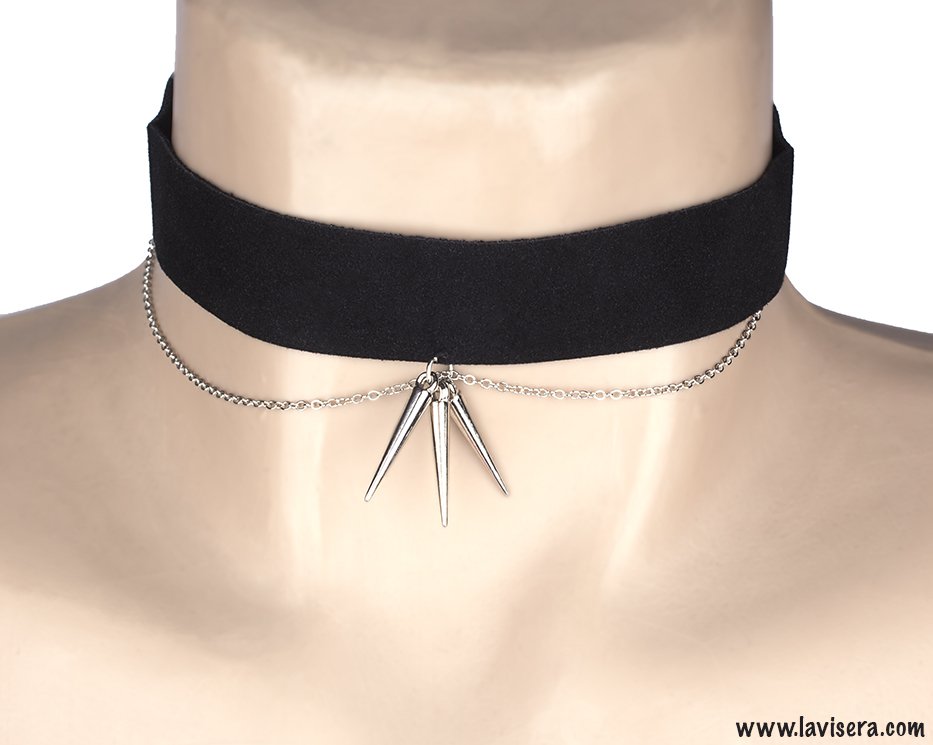 Zımba Detaylı Choker Kolye