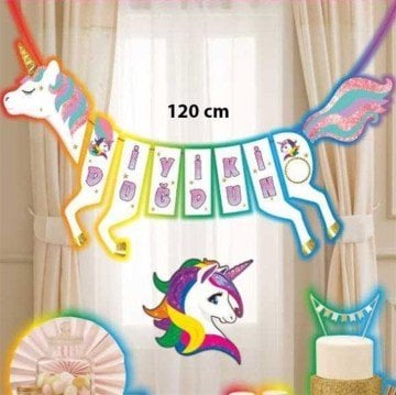 Unicorn Tek Boynuzlu At Şeklinde İyiki Doğdun Yazı