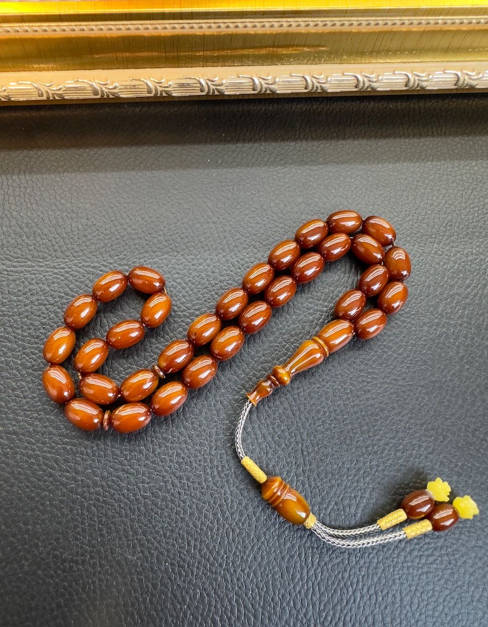 Badem Model Sıkma Kehribar Tesbih