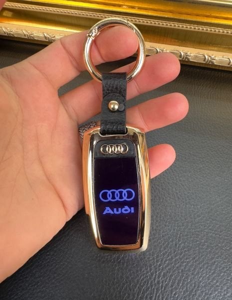 Özel Tasarım Audi Elektronik Çakmaklı Anahtarlık