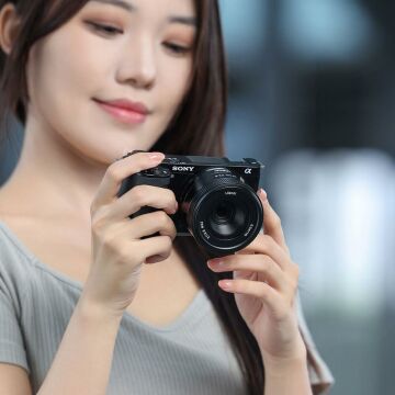 Ulanzi CL02 AF 27mm F2.8 APS-C Lens E-Mount