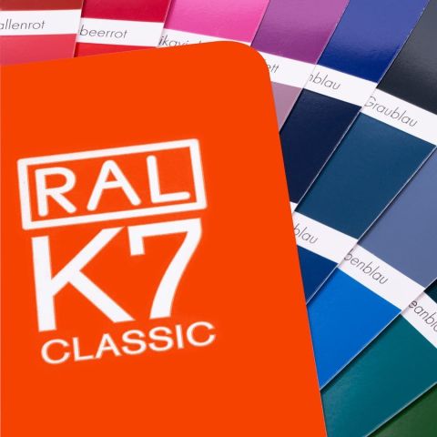 RAL K7 RENK KATALOĞU - 216 Renk
