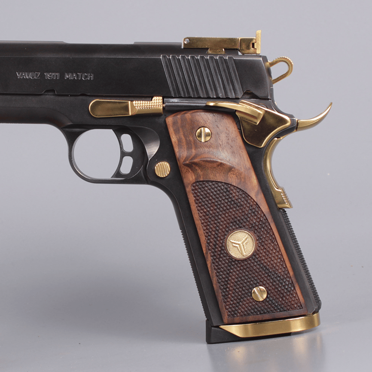 Yavuz 1911 Sarı Metal Kurt Nokta Motif Ceviz Kabze