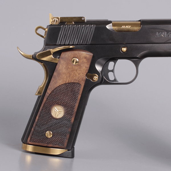 Yavuz 1911 Sarı Metal Kurt Nokta Motif Ceviz Kabze