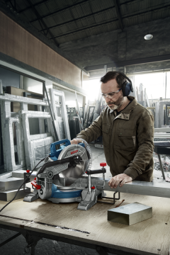 Bosch Professional GCM 216 Gönye Kesme Makinesi