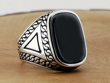 Siyah Oniks Taşlı Oval Dikdörtgen Tasarımlı 925 Ayar Gümüş Yüzük