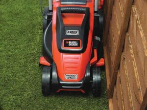 Black+Decker EMAX34i Elektrikli Çim Biçme Makinası 1400 Watt