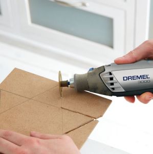 Dremel 3000 -5/75 El Motoru 75 Aksesuarlı + 5 Bağlantı Parçası