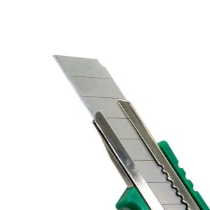 İzeltaş Elta Metal Gövde Kilitli Geniş Maket Bıçağı 18 mm