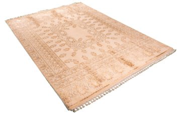  Soft Renkli İpekli El Halısı Soft Colored Silk Hand Carpet