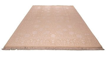 Self Patterned Soft Colored Hand Carpet