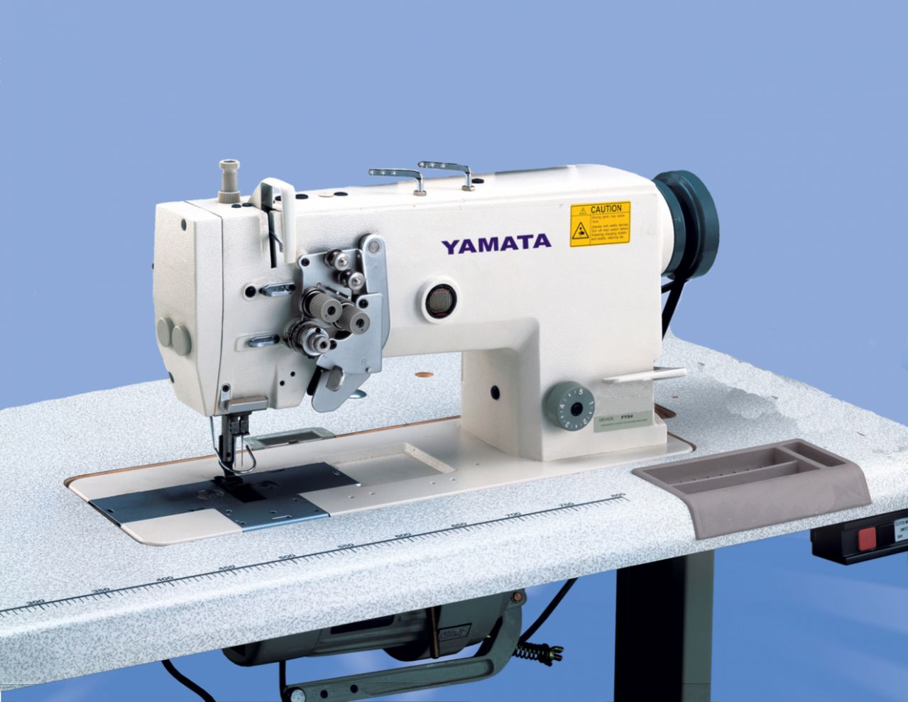 Yamata Y84 Çift İğne Küçük Mekik İptalli Dikiş Makinesi
