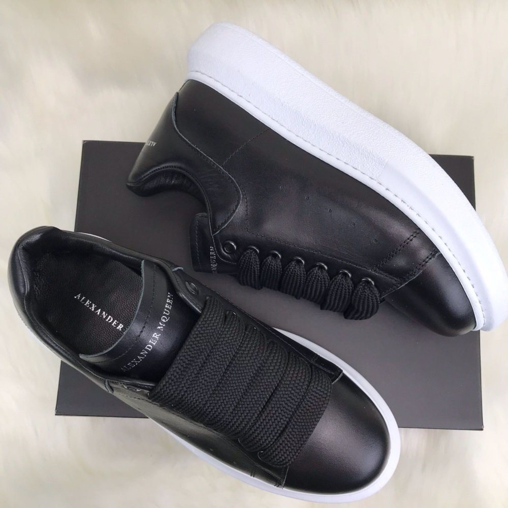 ALEXANDER McQueen %HAKİKİ DERİ BAYAN SNEAKER SİYAH BEYAZ