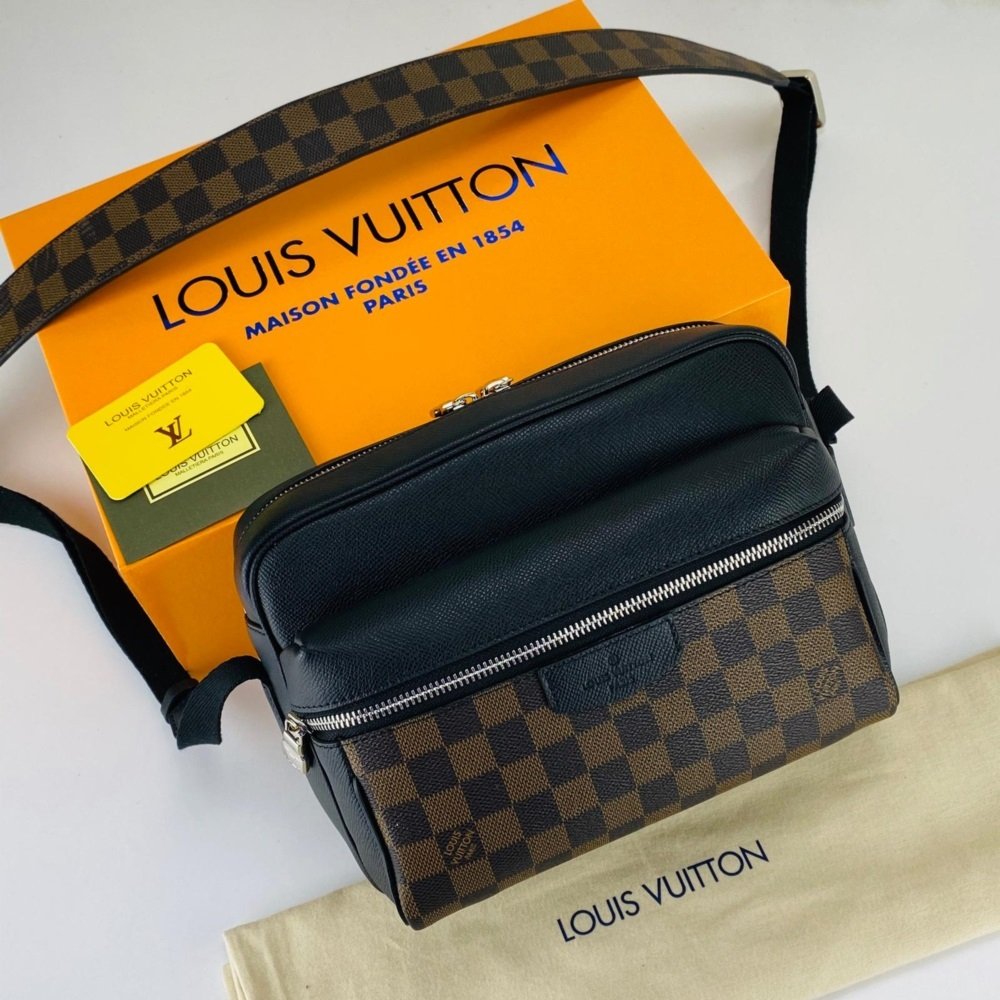 LOUİS VUİTTON OUTDOR MESSENGER CANVAS ERKEK POSTACI %100 HAKİKİ DERİ