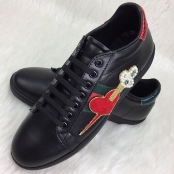 GUCCİ SNEAKERS BAYAN AYAKKABI %HAKİKİ DERİ