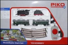 97920 1/87 PKP Starter Set Steam Loco Passenger tr