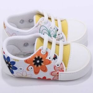 Kız Bebek Sarı Beyaz Çiçek Desenli Bağcıklı Ayakkabı
