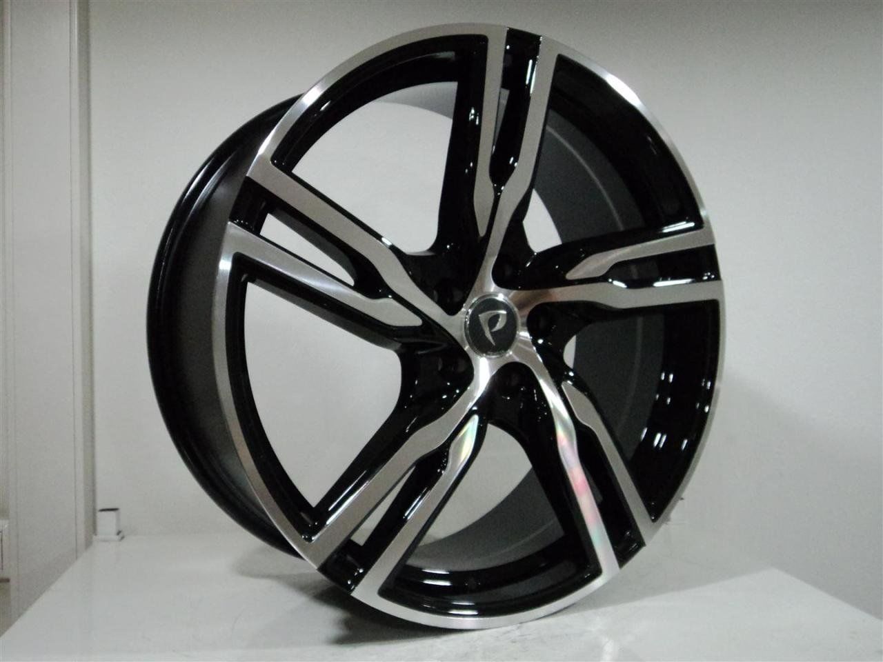 BK 5399 8x18inç 5x108 ET45 73.1 BLACK Machıned REPLİKA Çelik jant