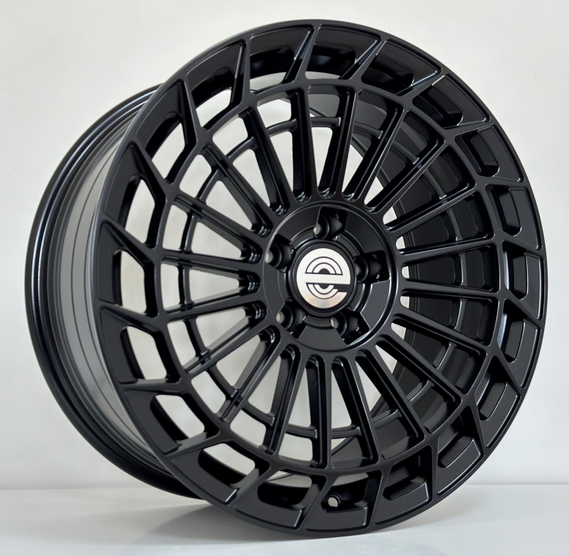 EXP HBC0003 8.5X19İNÇ 5X112 ET35 66.6 MAT BLACK XL ÇELİK JANT