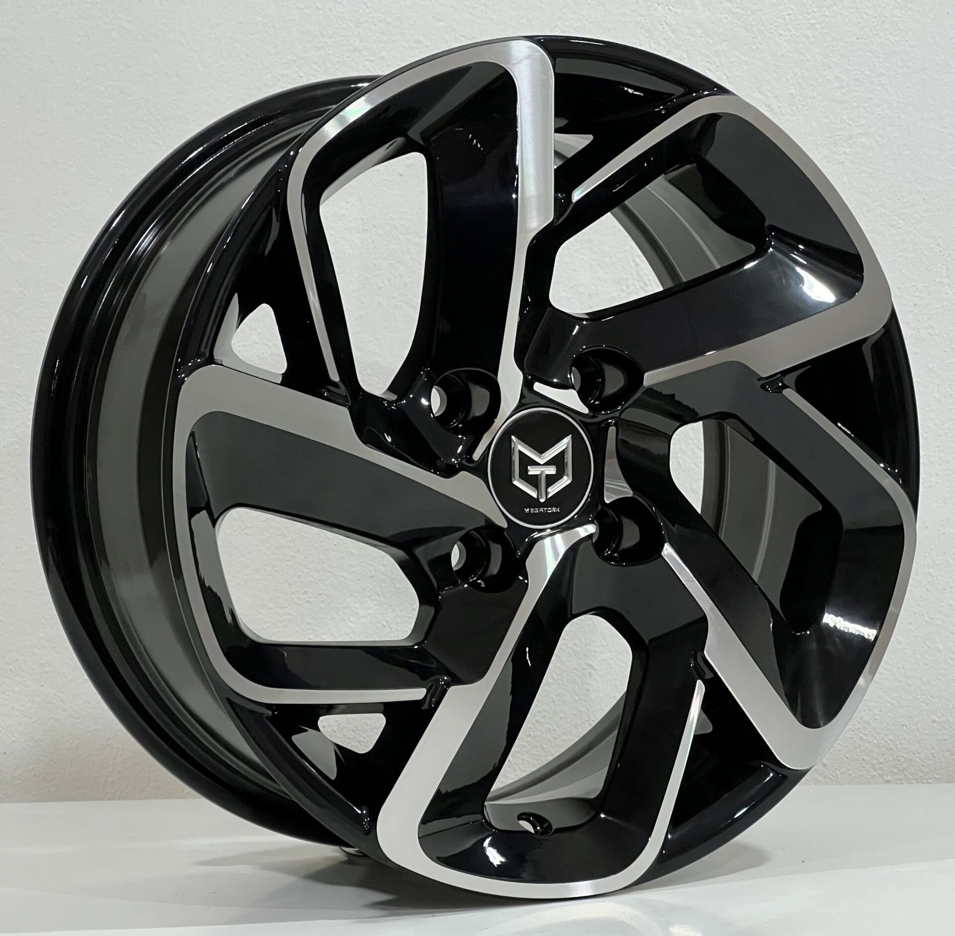 Megatork TORK 6347 6x14inç 4x108 BLACK MACHINED ÇELİK JANT