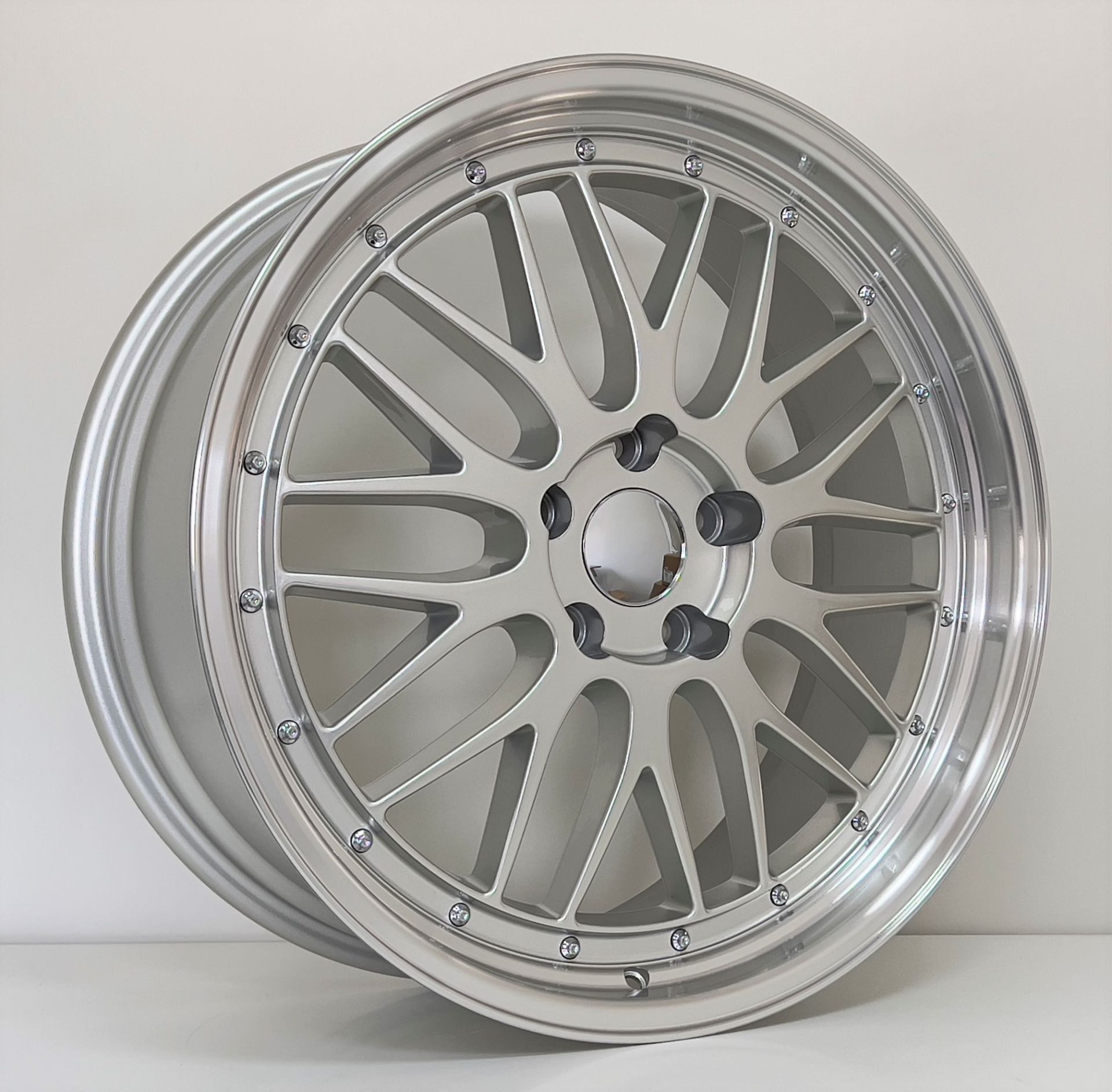 BK 848 10X20İNÇ 5X120 ET38 72.56 SILVER+LIP MACHINED XL ÇELİK JANT