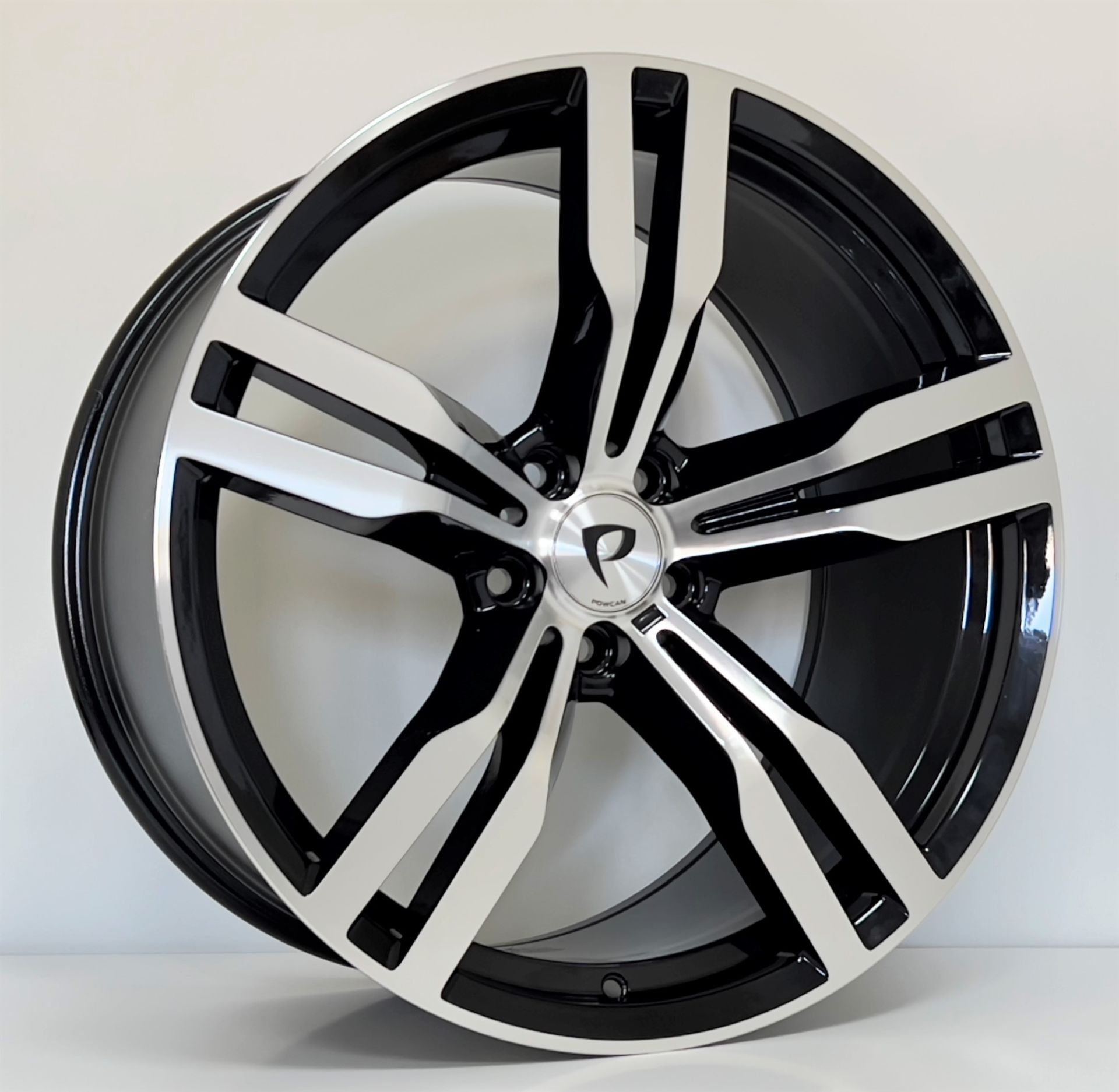 BK 5327 10X20İNÇ 5X120 ET37 72.56 BLACK MACHINED XL ÇELİK JANT