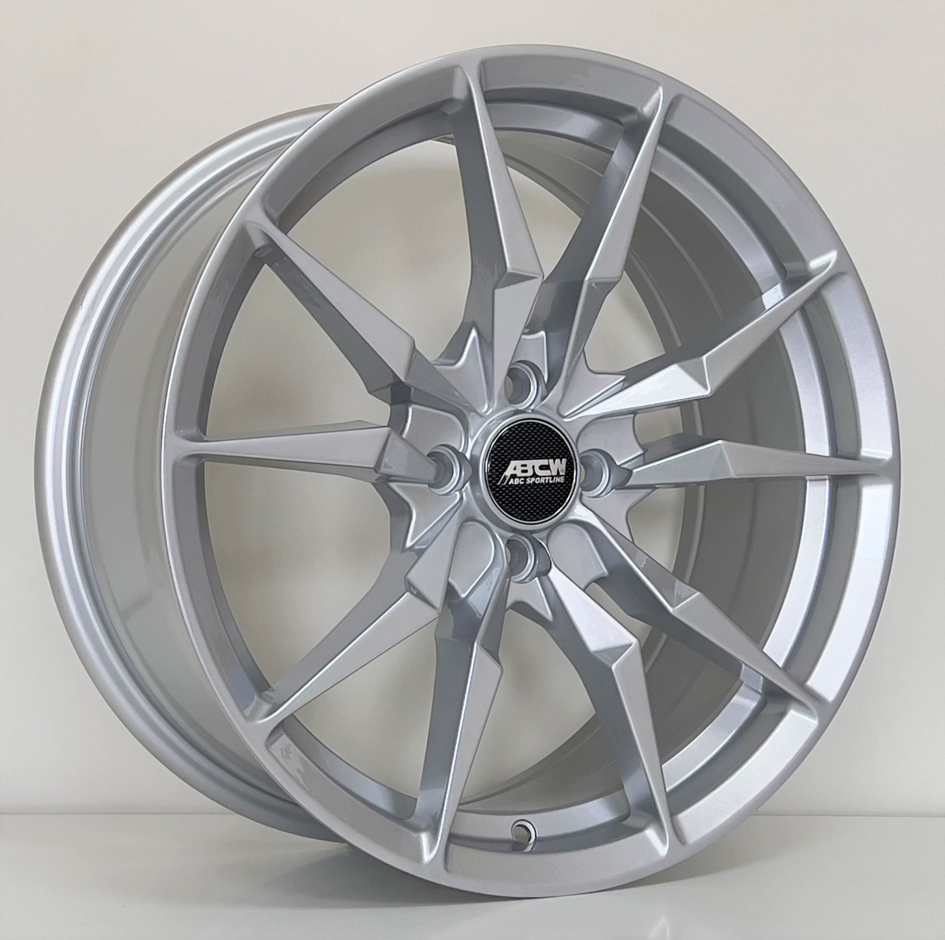 BCH 7839 7.5X17İNÇ 4X100 ET30 73.1 SILVER ÇELİK JANT