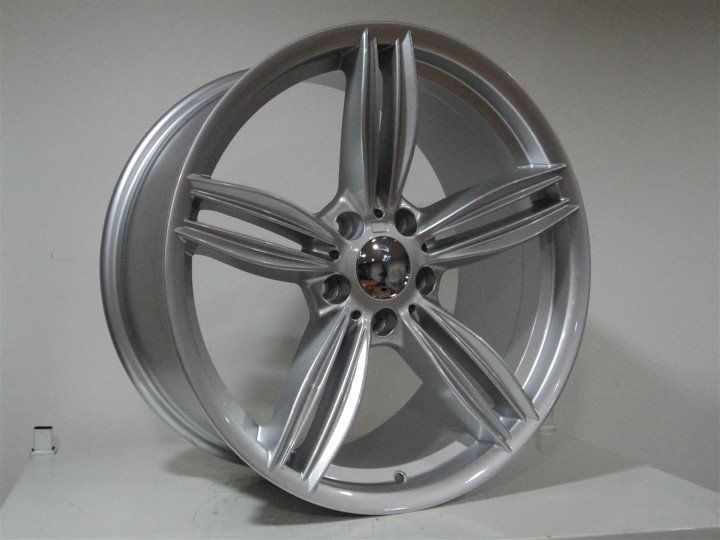 BK 756 8x18inç 5x120 ET37 72.56 Hyper Sılver Machıned Replika Çelik Jant