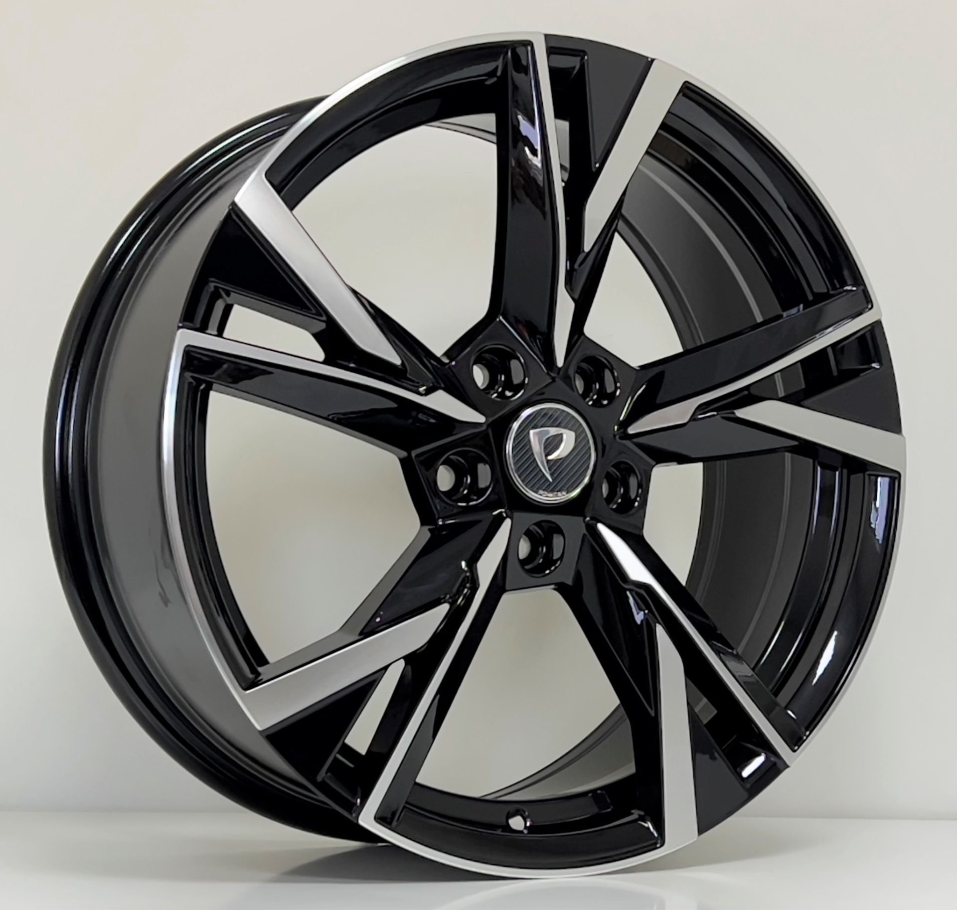 BKY 1241 7X17İNÇ 5X112 ET46 57.1 BLACK MACHINED XL ÇELİK JANT