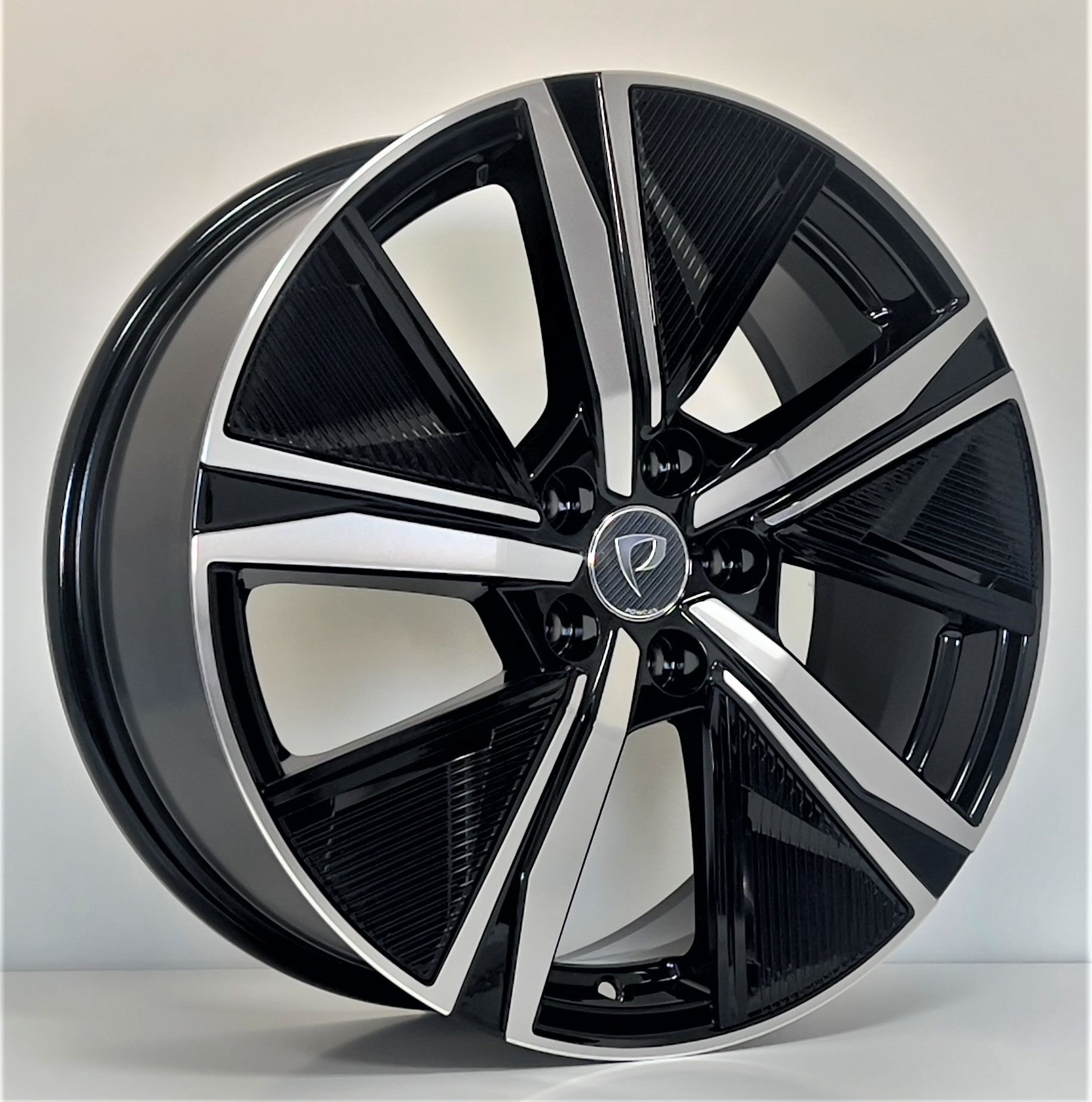 BKY 1187 7.5X18İNÇ 4X108 ET32 65.1 BLACK MACHINED XL ÇELİK JANT