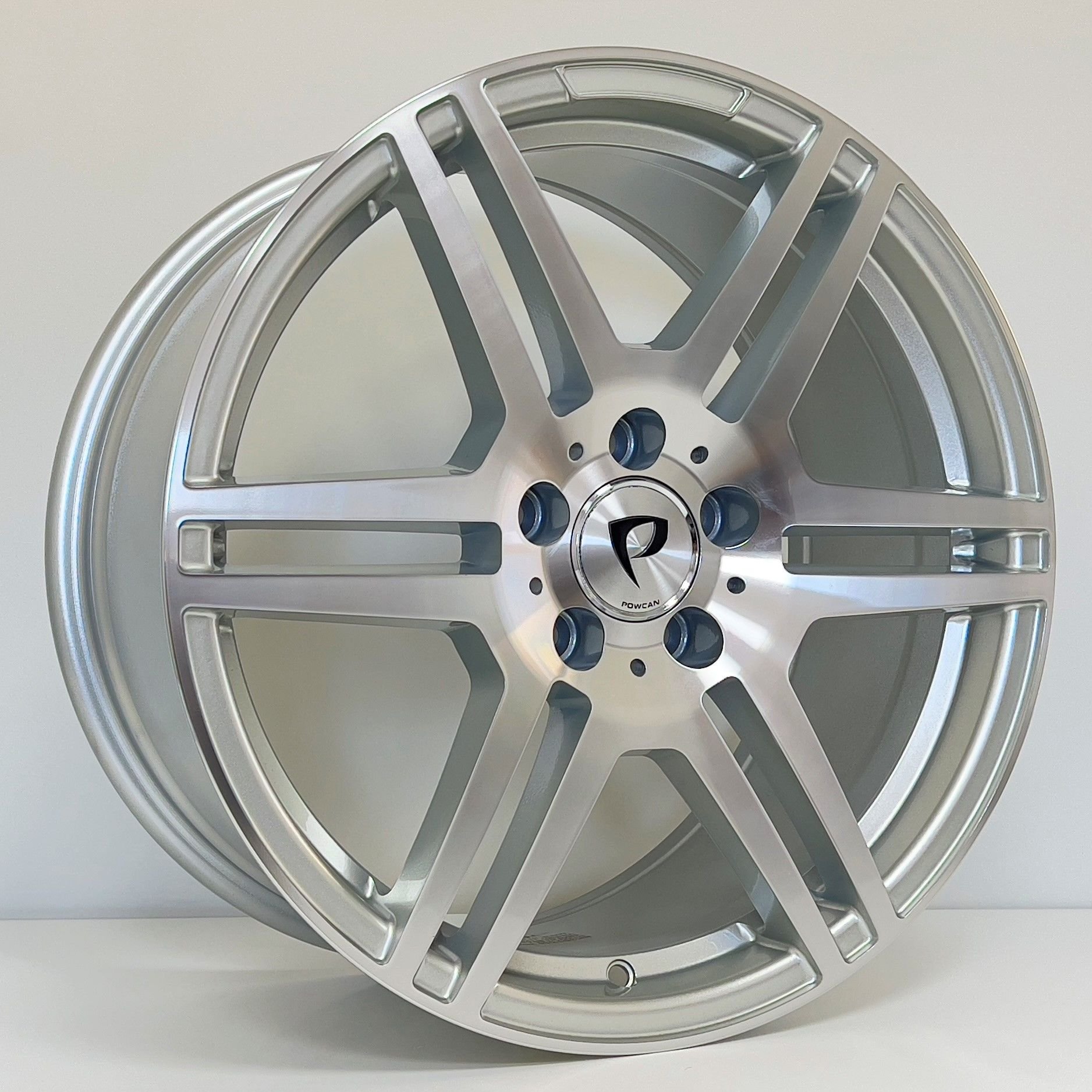 BK 3S1244 8.5X18İNÇ 5X112 ET48 66.56 SILVER MACHINED XL ÇELİK JANT