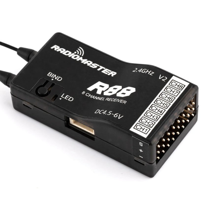 RadioMaster R88 PWM 8 Kanal Alıcı 2.4Ghz