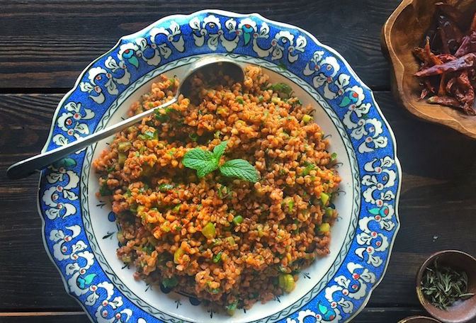 Glutensiz Tane Karabuğdaylı Kısır Tarifi