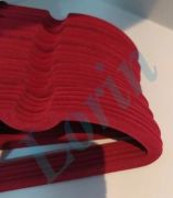 15 Li Kadife Kaydırmaz Elbise Askısı Kırmızı Fujya