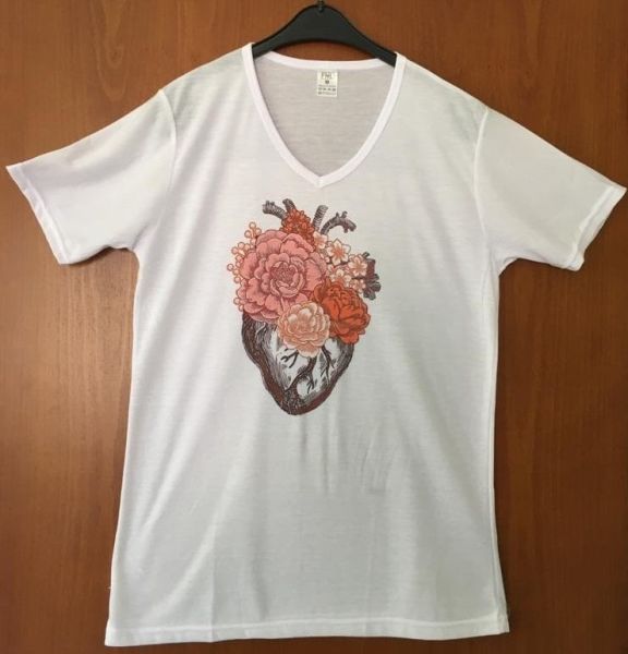 V Yaka T-Shirt Beyaz – ( Kalp )