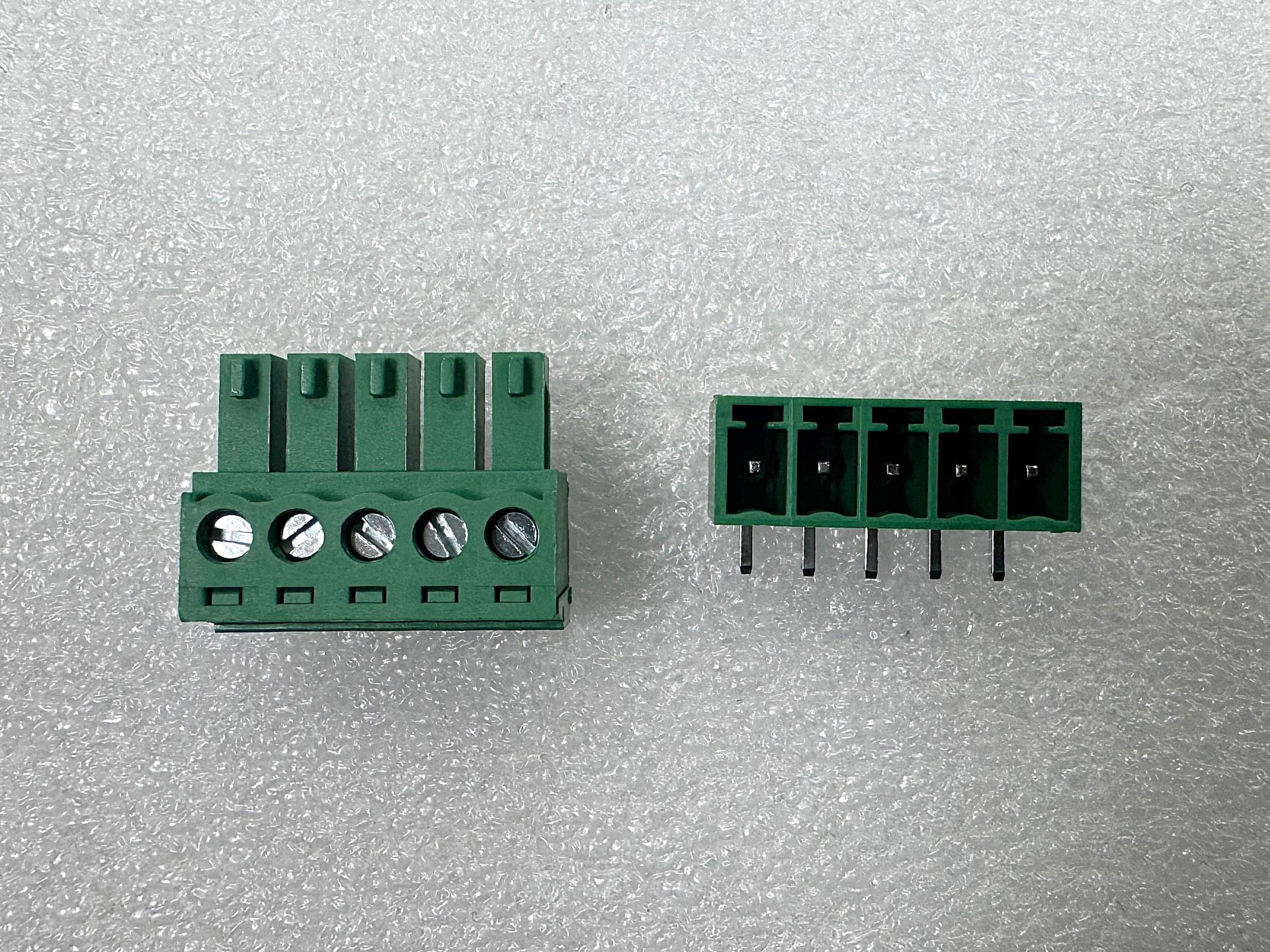 3.81MM 5 PIN 90C KLEMENS