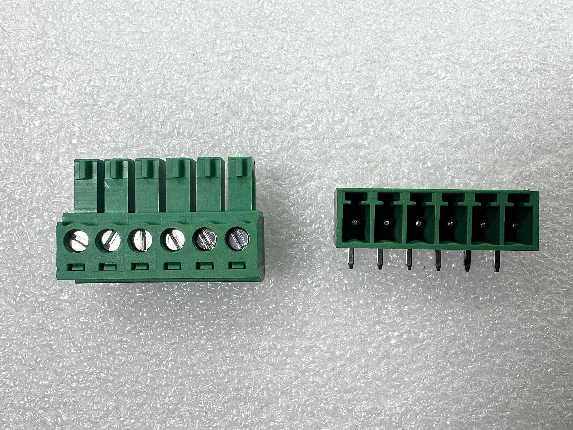 3.81MM 6 PIN 90C KLEMENS