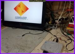 2,el ps1 Play Station 1 PlayStation one oyun konsolu ( orjinaldir - oyun yoktur - 1 kol ve kablo aparatları vardır )