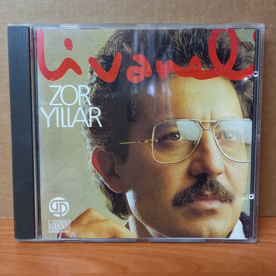 ZÜLFÜ LİVANELİ - ZOR YILLAR (1990) - CD 2.EL