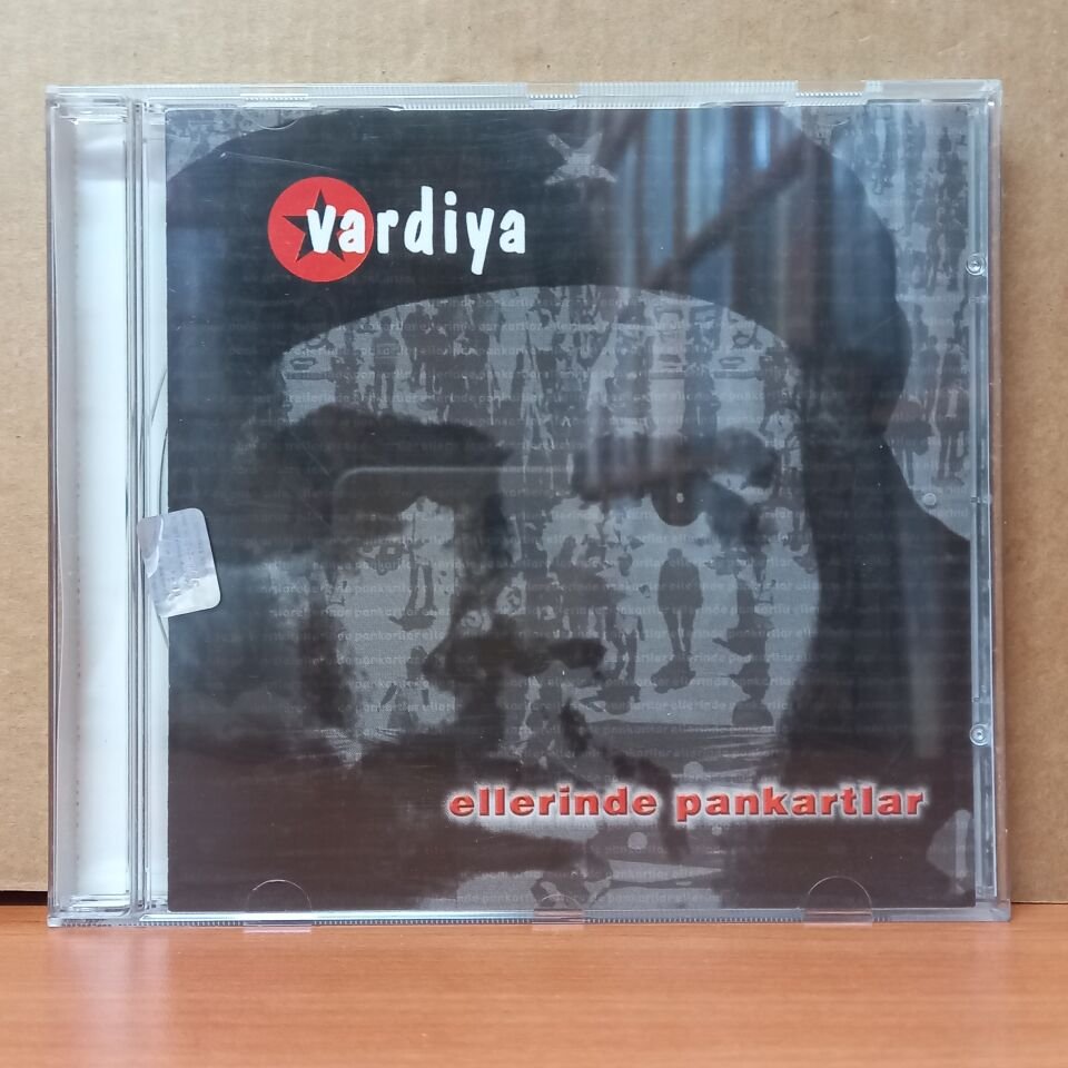 VARDİYA - ELLERİNDE PANKARTLAR (2004) - CD 2.EL