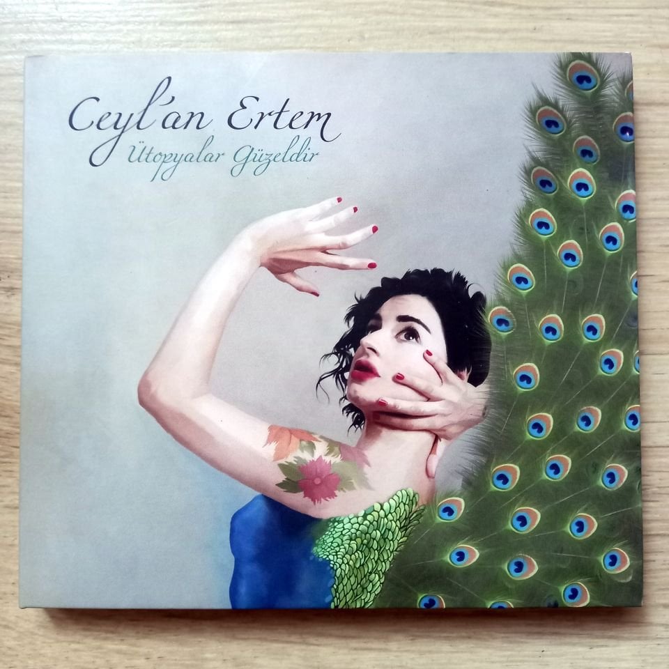 CEYLAN ERTEM – ÜTOPYALAR GÜZELDiR (2012) - CD 2.EL