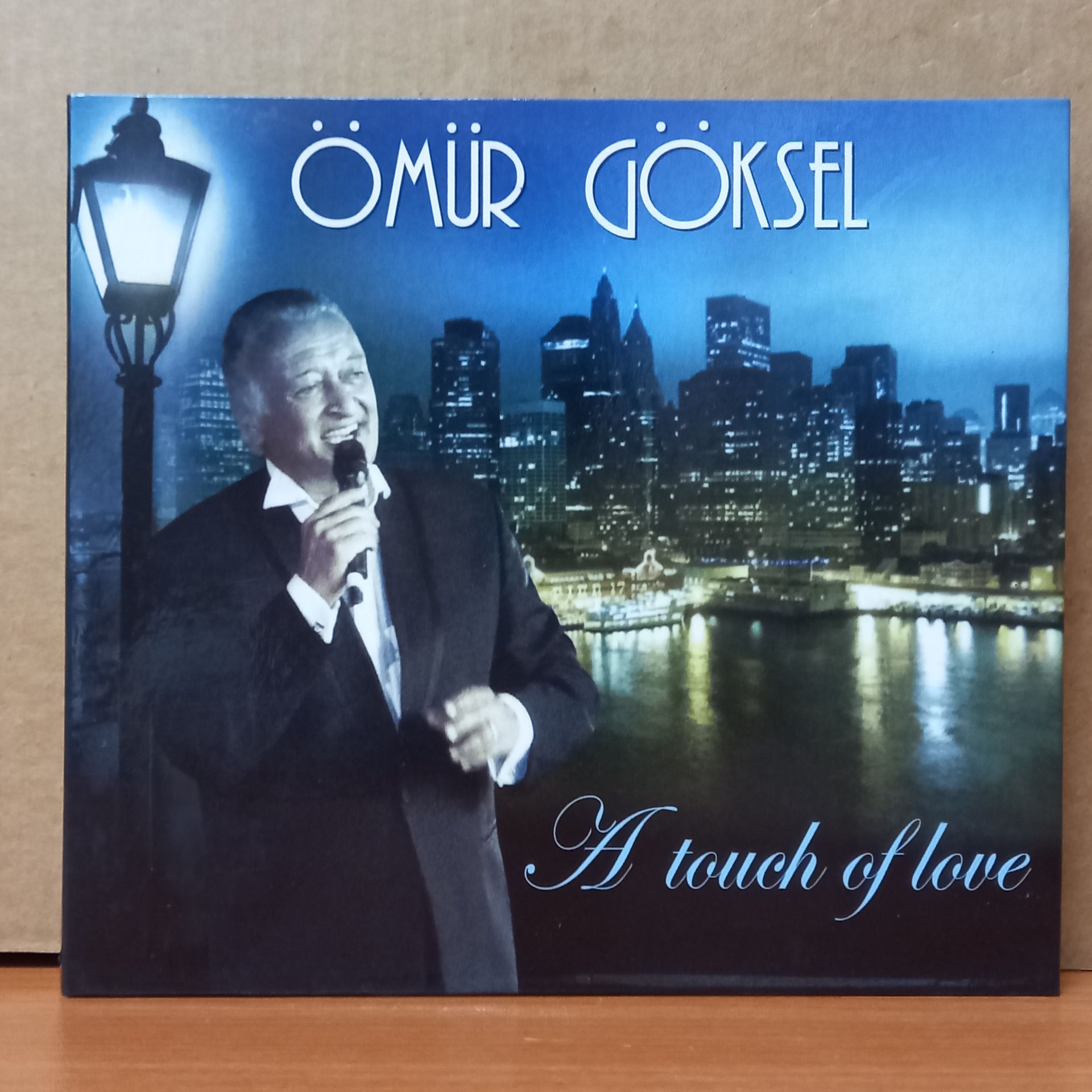 ÖMÜR GÖKSEL - A TOUCH OF LOVE (2006) - 2CD 2.EL